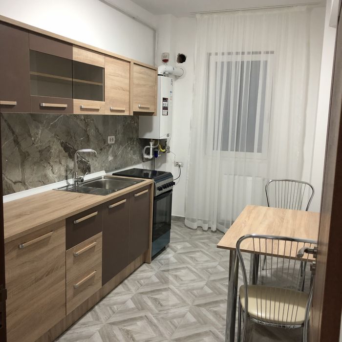 De inchiriat! -apartament cu 2 camere!