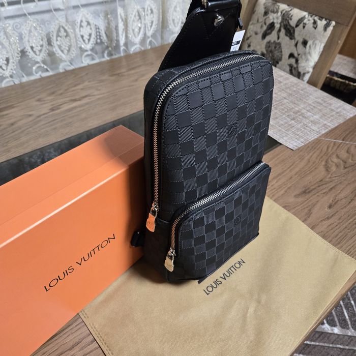 Мъжка чанта louis vuitton
