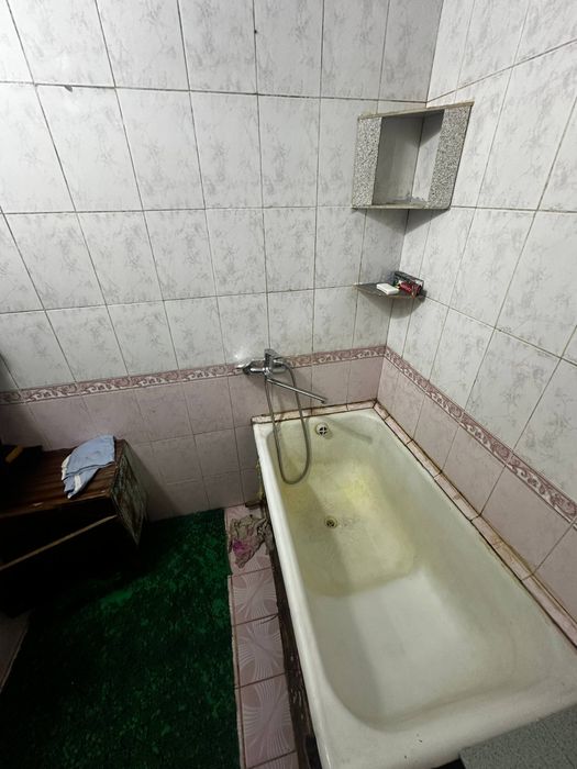 Uchtepa hokimyat yaqinida kvartira bor bollaga