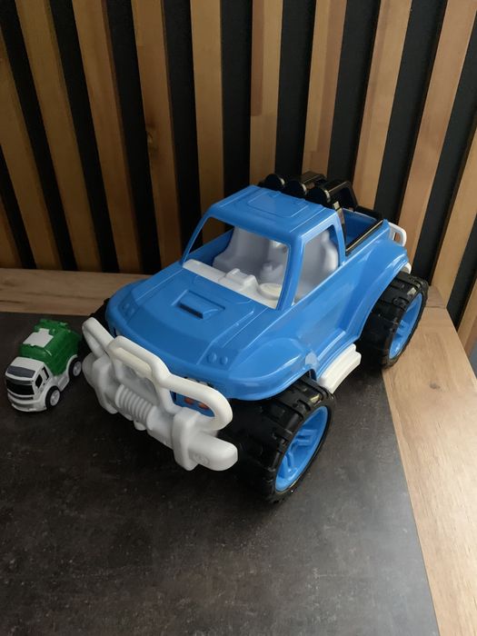 Игрушка машина, джип