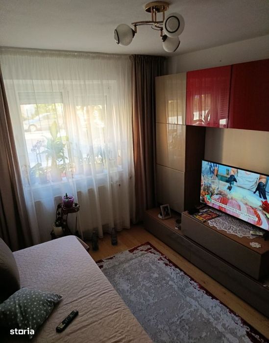 Apartament  2 camere,Valea Roșie lângă piață,mobilat și utilat,parter