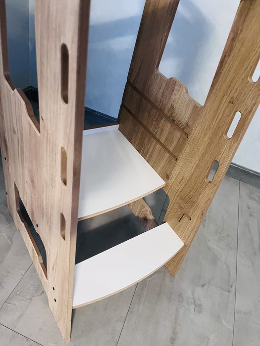 Помощна кула Монтесори - дървена