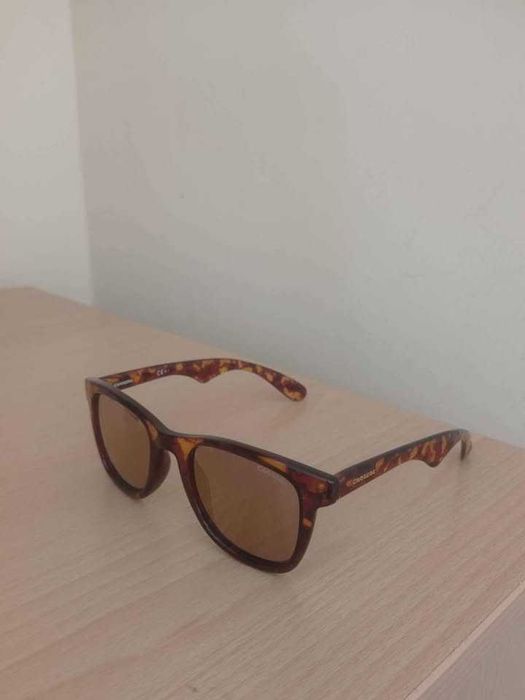 Дамски слънчеви очила Carrera