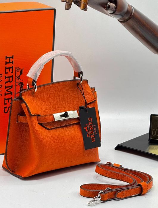 Geanta Hermes noua !!! Dimensiuni 22/18 !!!