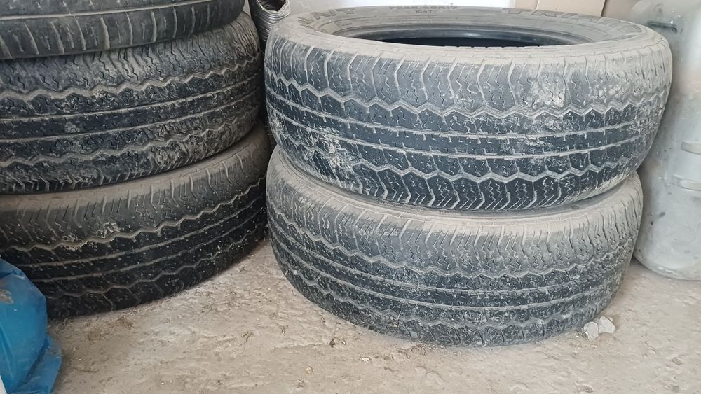 235.65.R17 летний 4 штук