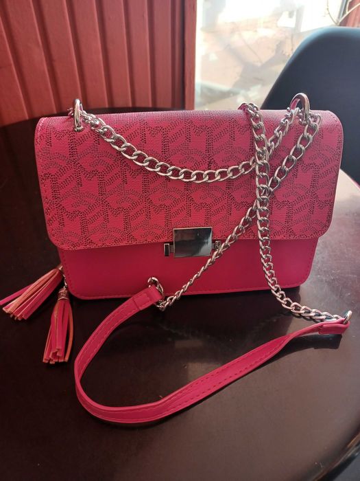 Дамски чанти-чисто нови