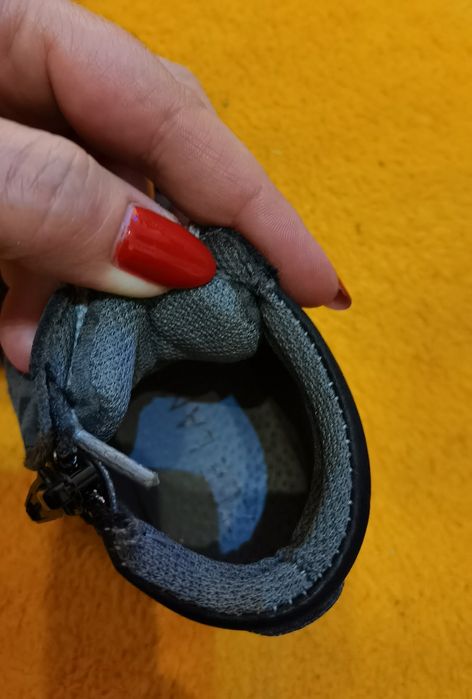 Високи маратонки-  24 номер