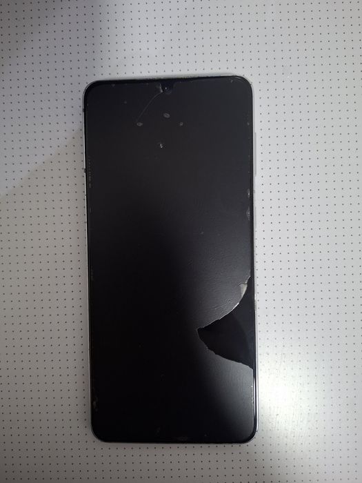 Продам телефон Самсунг S21+