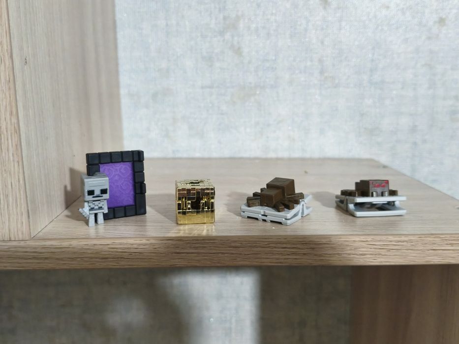 Фигурки Kinder Minecraft