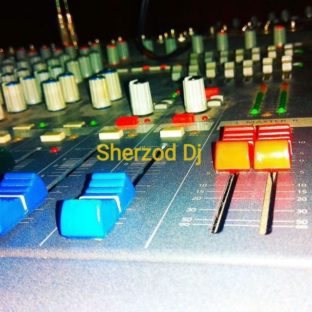 Услуги Дж + калонка аппаратуры Kalonka xizmati mikrafon + Dj