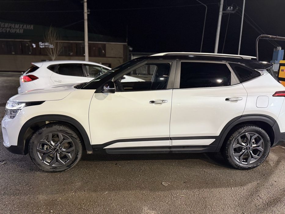 Продам машину кия