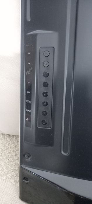 LG 3D 47инча фул HD 4бр.очила перфектен