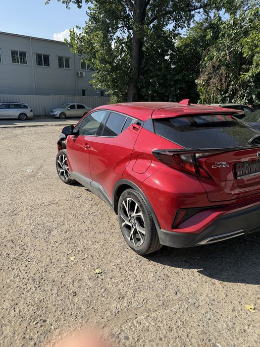 Vand Toyota C-HR 2.0 Hibrid, 2022,88000km ,AVARIAT!!!