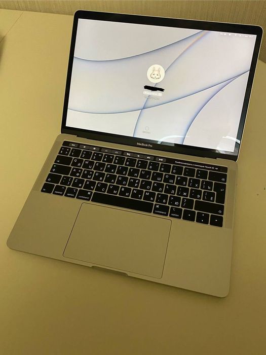 MacBook Pro 13th 2019г Touch Bar