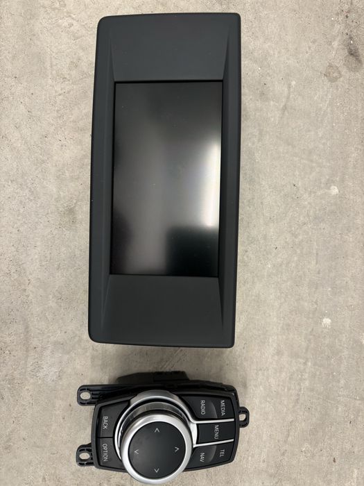 Vand display si joystick navigatie BMW