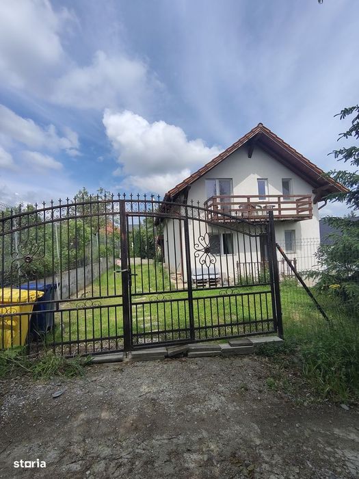 Casa singur in curte in Tocile, Sadu P+M, mobilata si utilata
