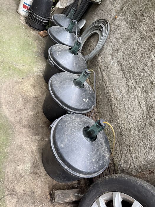 Damigeana sticla cu cos din plastic
