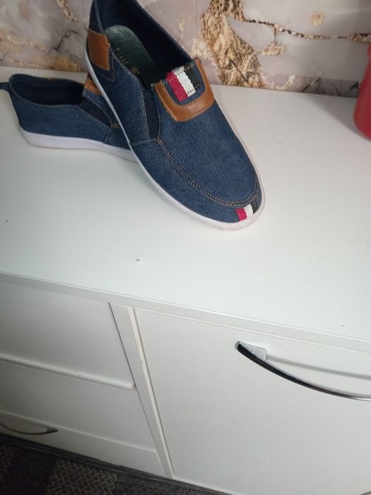 Продам макасы  джинсовые34р