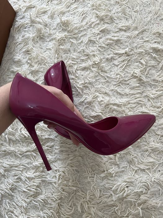 Срочно продам туфли