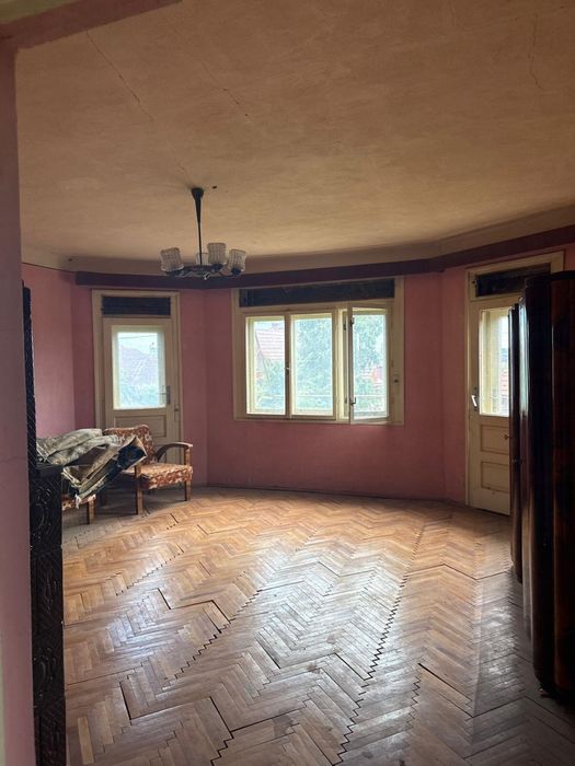 Casă cu etaj 169 mp, teren 765 mp, zonă centrală Odoreu
