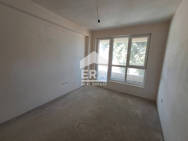 Продава се Двустаен апартамент в Варна, Аспарухово - 64 кв.м за 2105 €/кв.м - Снимка #7