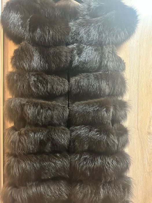 Продам желетку меховую