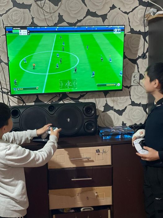 Playstation 4 slim 500 b