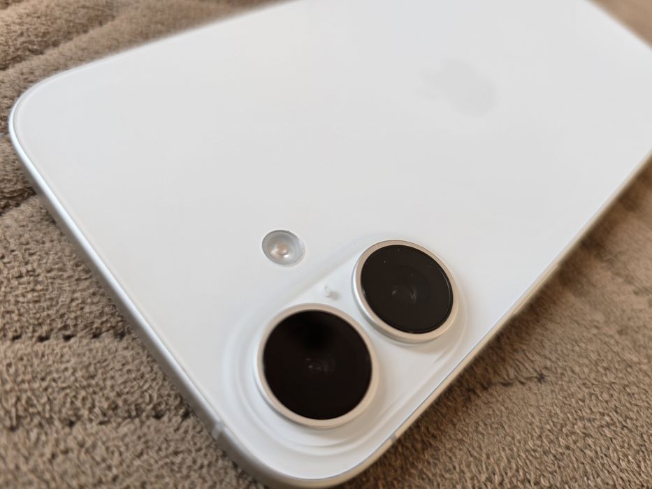 Продам Iphone 16 plus 128 Gb