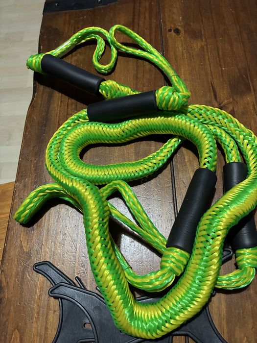 Въже за акостиране на лодка