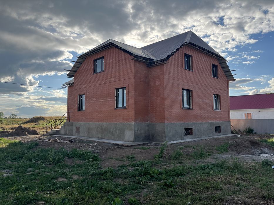 продам большой дом
