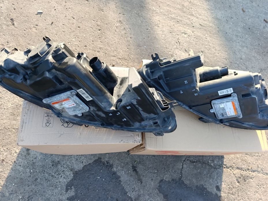 Фарове Ягуар / Jaguar XF 2013г