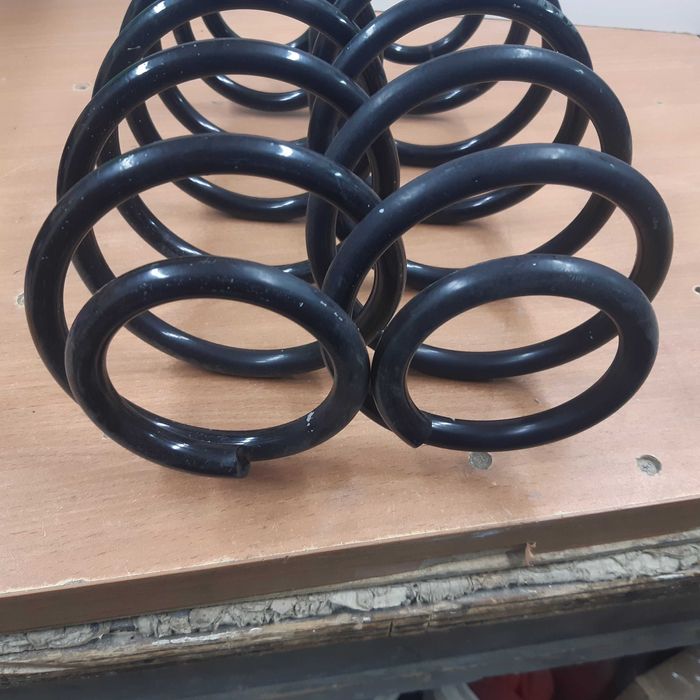 Задни пружини за Тойота Ярис до 2005 г. Kayaba