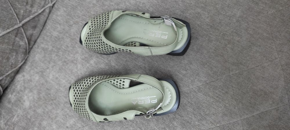 Босоножки фирменные привезённые