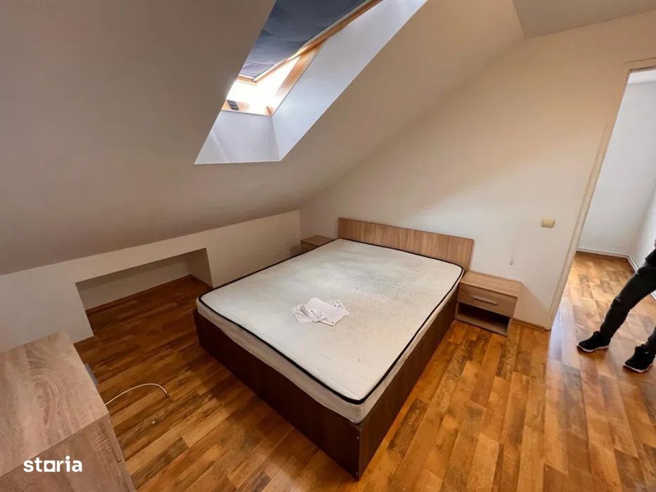 Apartament la mansarda zona Valea Aurie