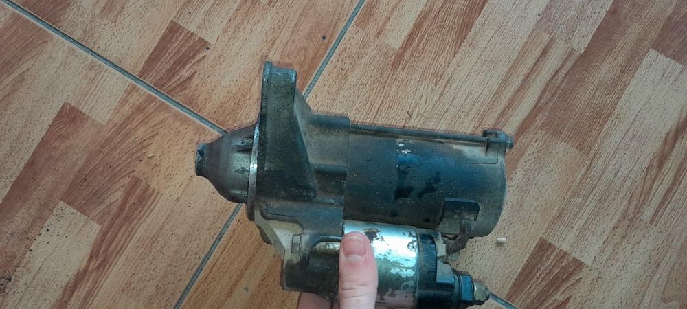 Продам стартер от тойоты карина Е!!