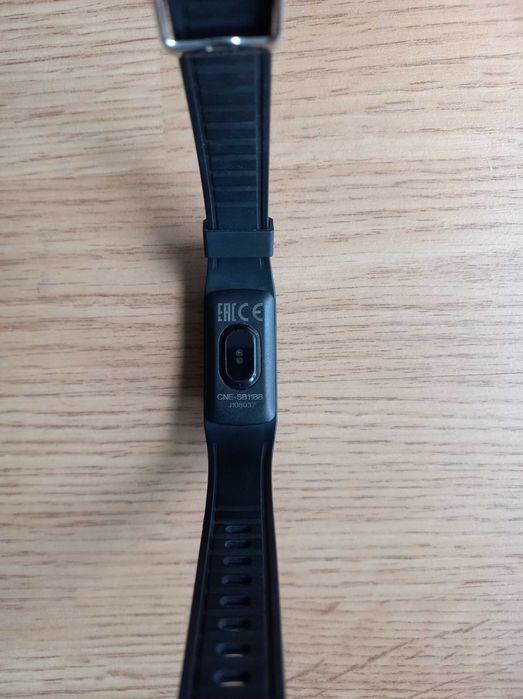 Смарт фитнес гривна Canyon CNE-SB11BB – Като нова