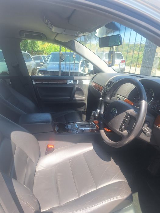 VW Touareg 2.5 R5 Facelift,174 к.с. , 60 броя на части