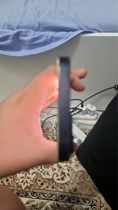 Iphone 13 черный или синий