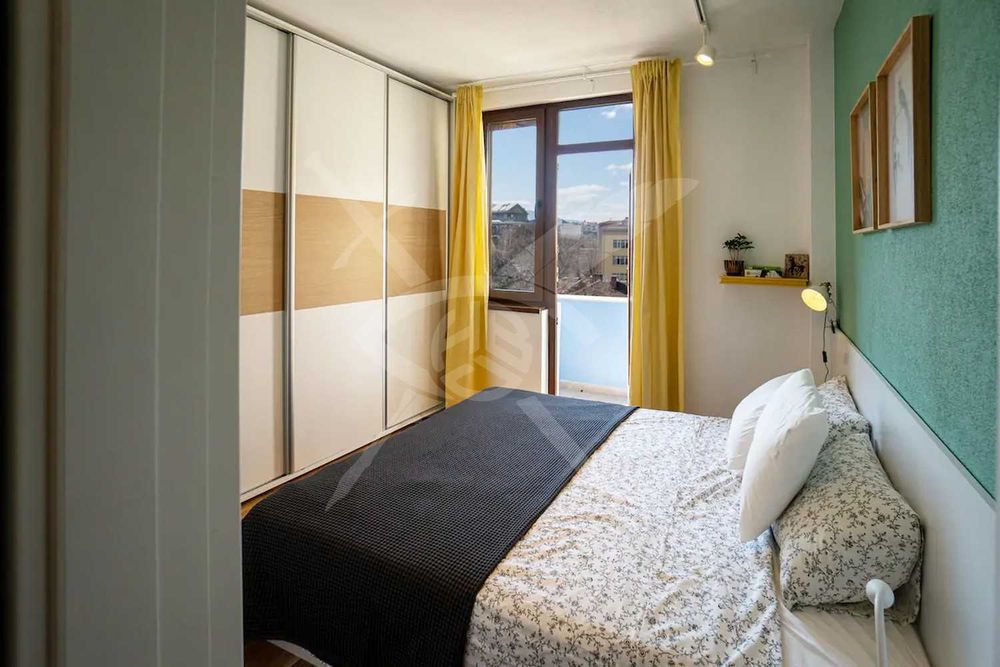 Продава се Двустаен апартамент в София, Център - 56 кв.м за 4286 €/кв.м - Снимка #3