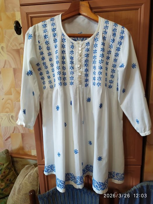 Блузы, кофточки разные. От 44 до 52 размера.