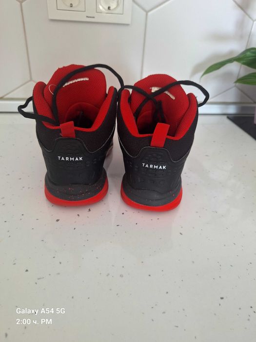 Детски баскетболни обувки Tarmak 34 номер