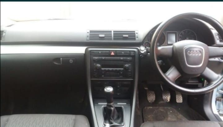 Ornament prag stanga 8E0853859 audi a4 b7 break LY5J