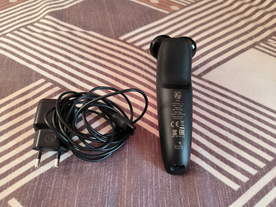 Продам оригинальную электробритву Philips series 9000 S9151