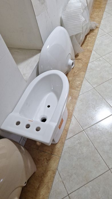 Продам раковины и биде новые