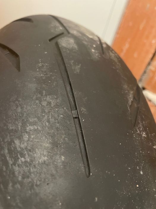 180/60/17 Pirelli Diablo Rosso 4