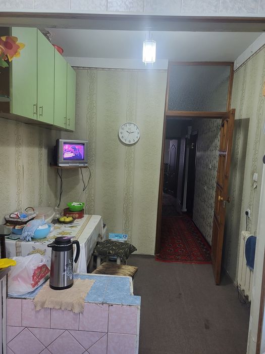 Продаётся  квартира 4/1/4. Ташкент,   Алмазарский район,  себ