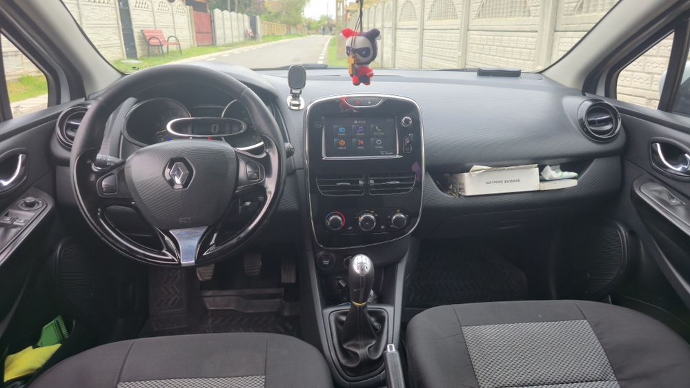 Vând renault clio 4