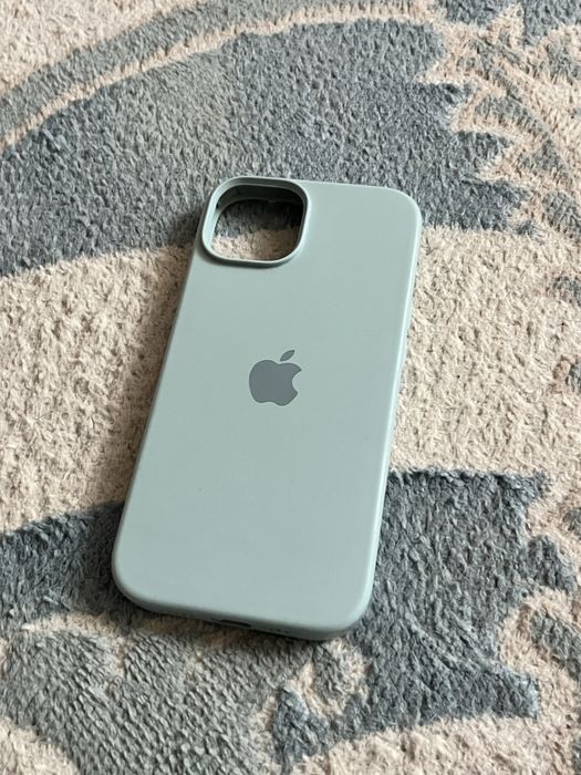 чехол на IPhone 13