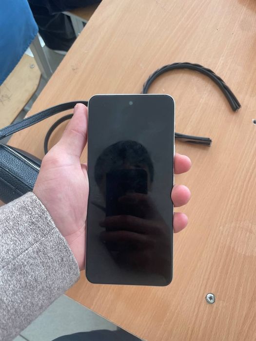 Tel sotiladi srochna