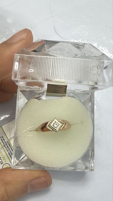 Новое кольцо из золото
